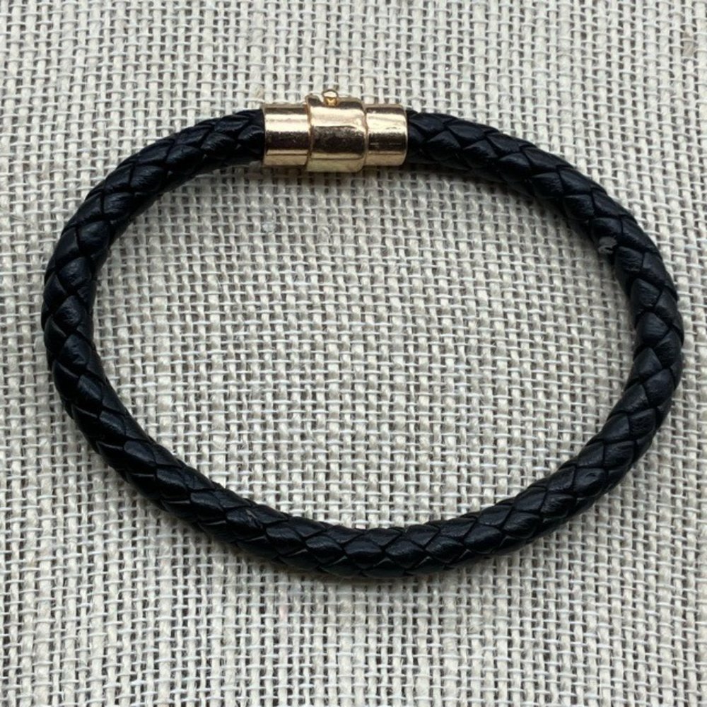 Braided Black Leather Bracelet As Is 7.5 In Gold Twist Closure Retro BoHo Hippie